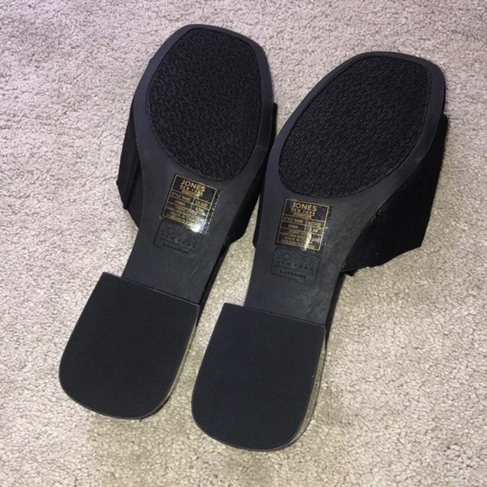 Jones New York Signature Unma‎ Patent Block Heel Slide On Sandals Black 9.5 NWOT